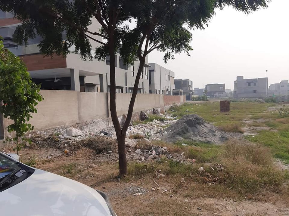 1 Kanal Plot For Sale In DHA Phase 7 Lahore – Q 986