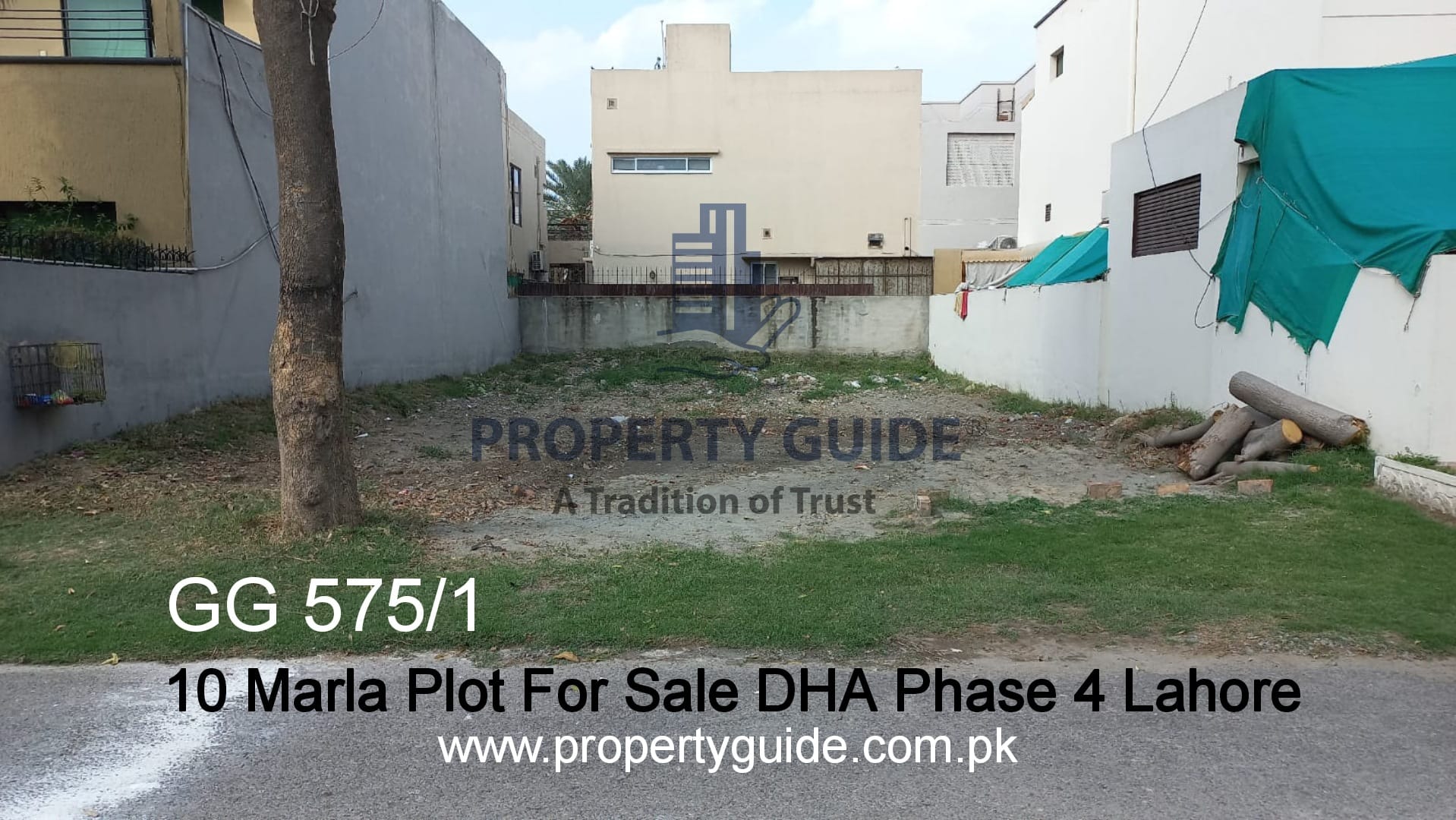 10 marla plot for sale near market in DHA Phase 4 Lahore